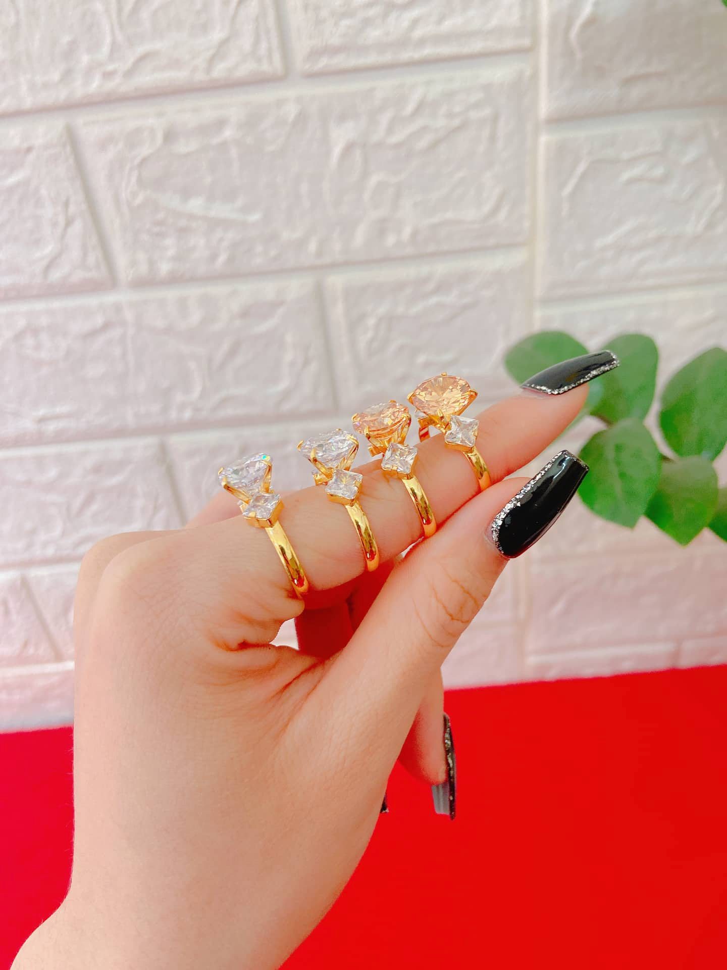 nhẫn đá nữ