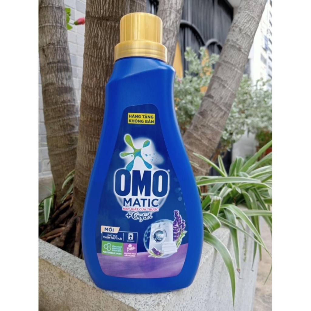Nước giặt Omo Matic tinh dầu thơm Comfort 720g -
