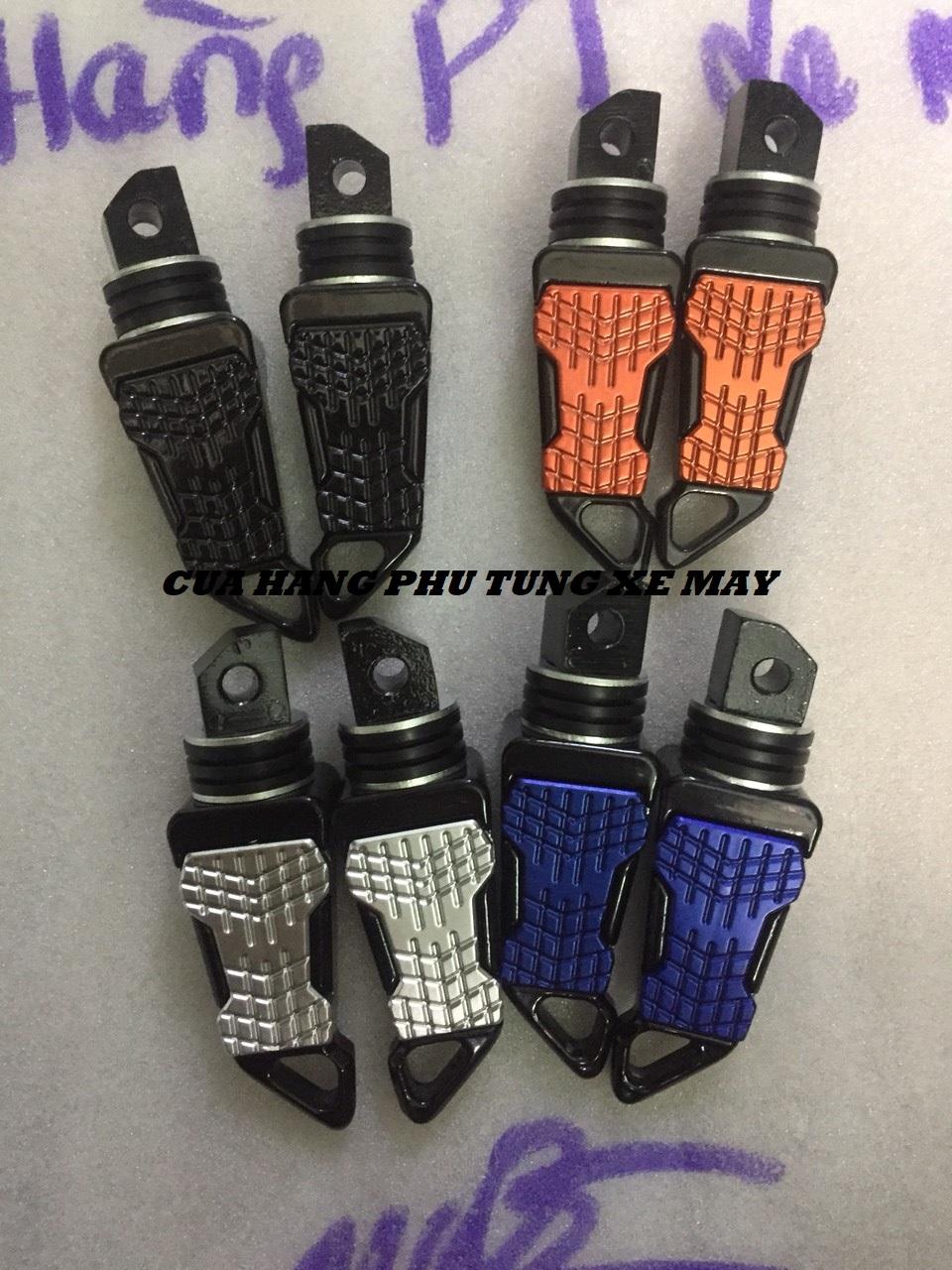 Gác chân sau biker xe gắn xe máy cá tính, độc lạ