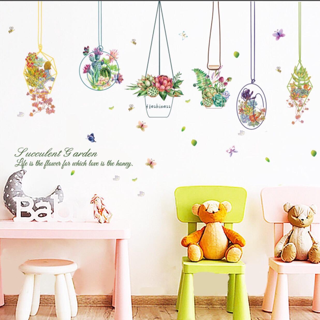 decal dán tường mẫu giỏ hoa treo trang trí phong cách