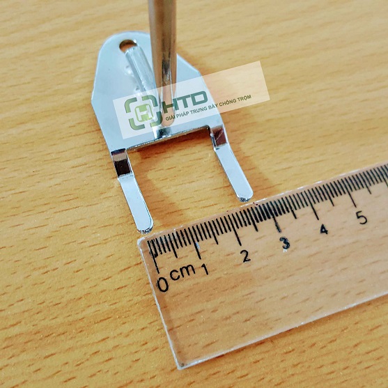 Móc treo phụ kiện đơn: MT-T009 (cài tấm lỗ)