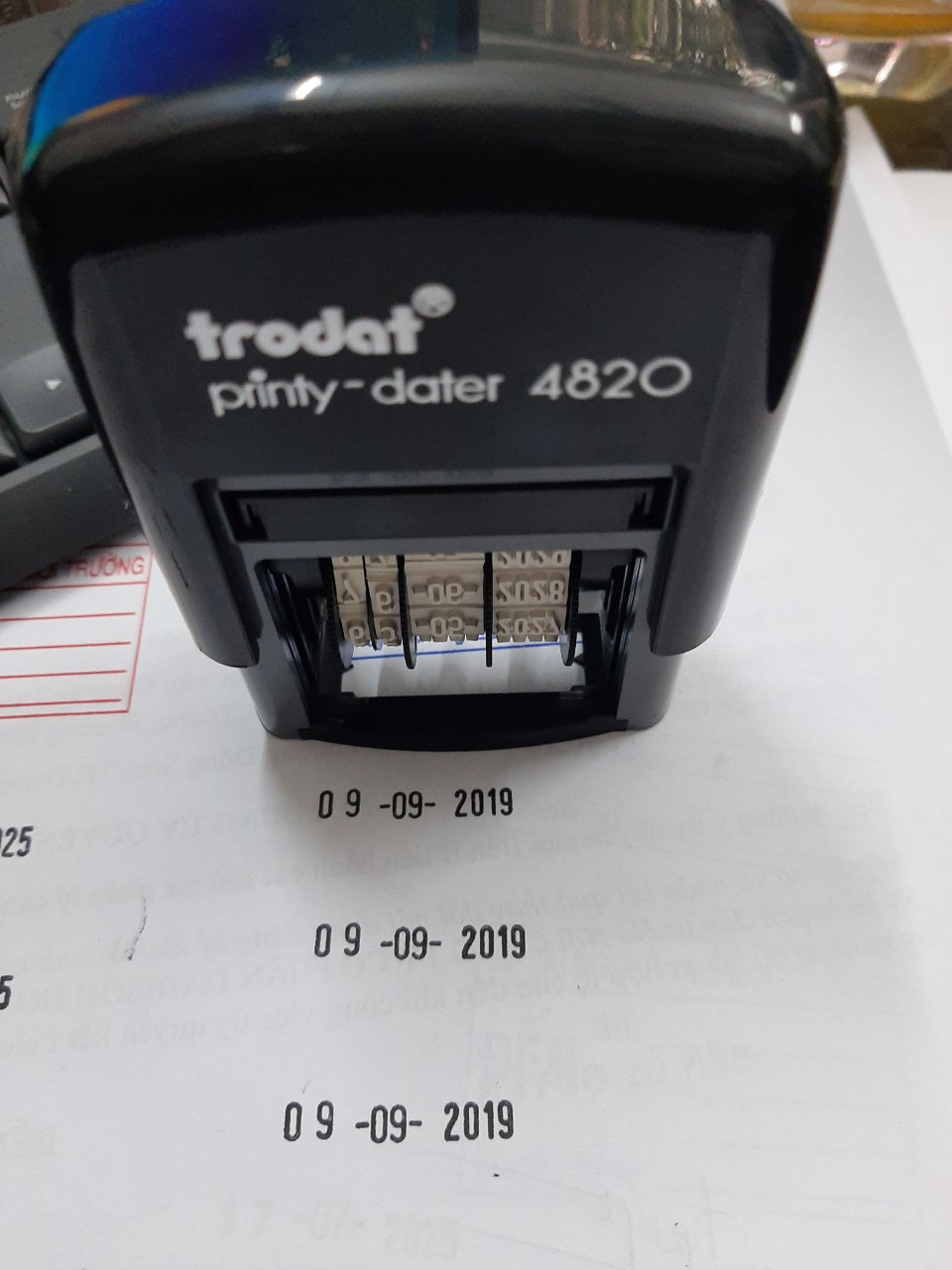 Dấu ngày tháng năm cao 4mm (Trodat 4820)