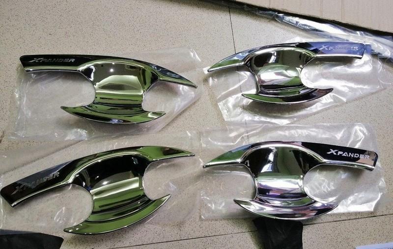 Ốp tay và hõm cửa xe MItsu Xpander