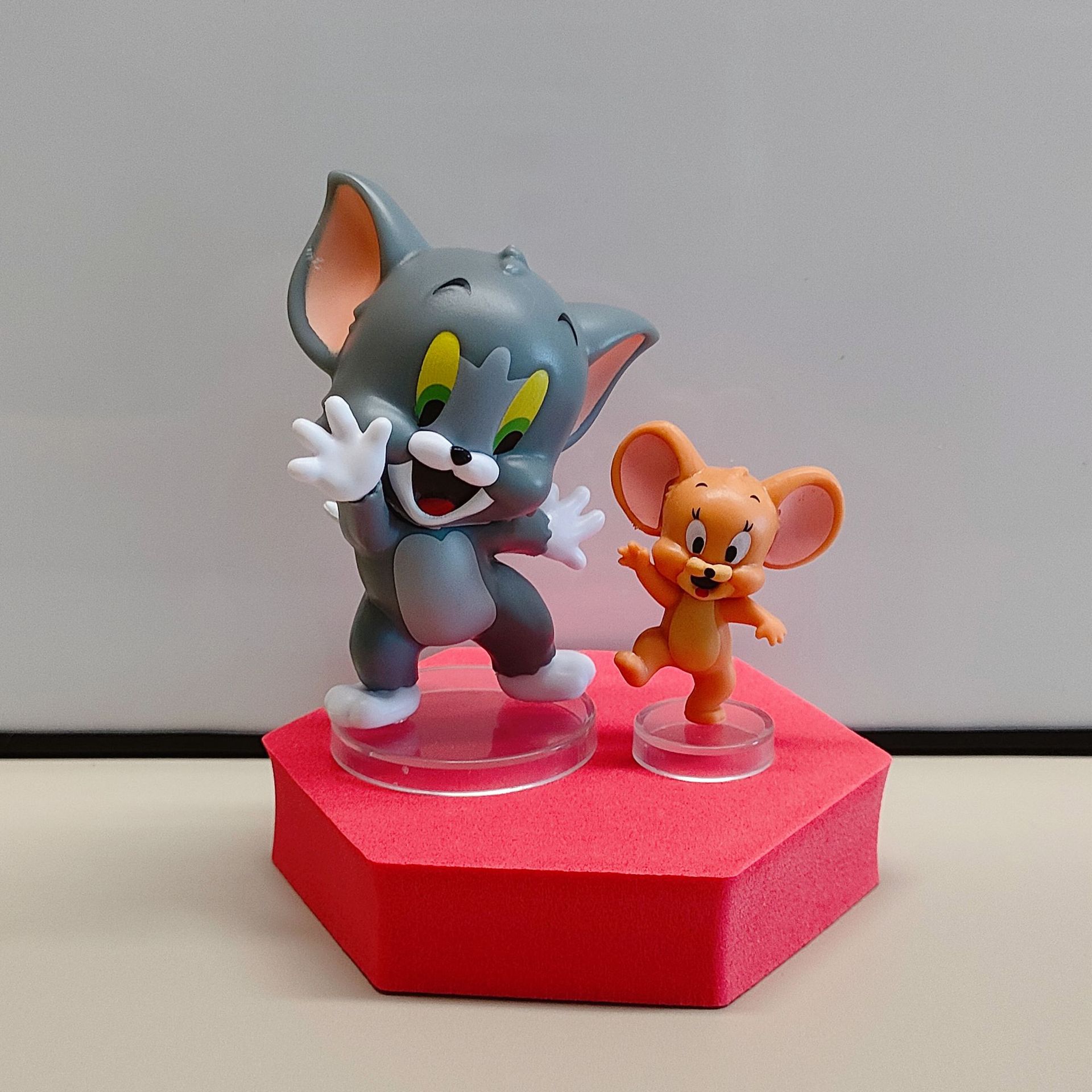 Set 6 models Tom & Jerry lovely