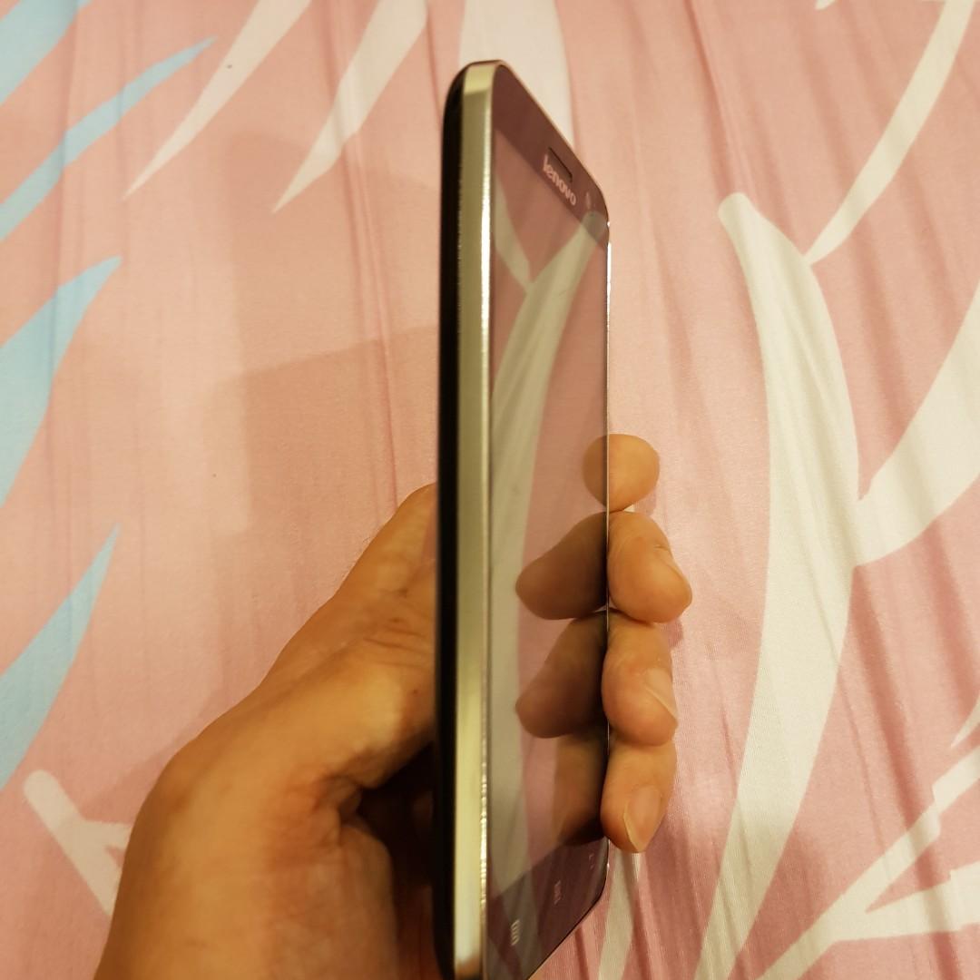 Điện thoại giá rẻ Nokia 1616 siêu bền loa to