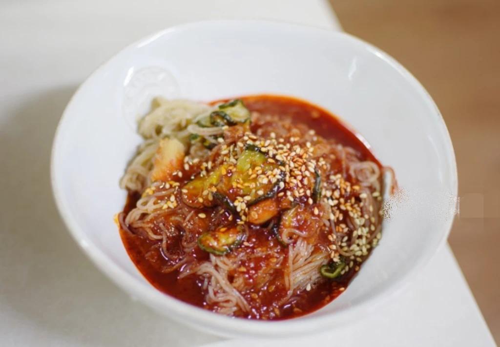 Mì lạnh trộn Nongshim 162g