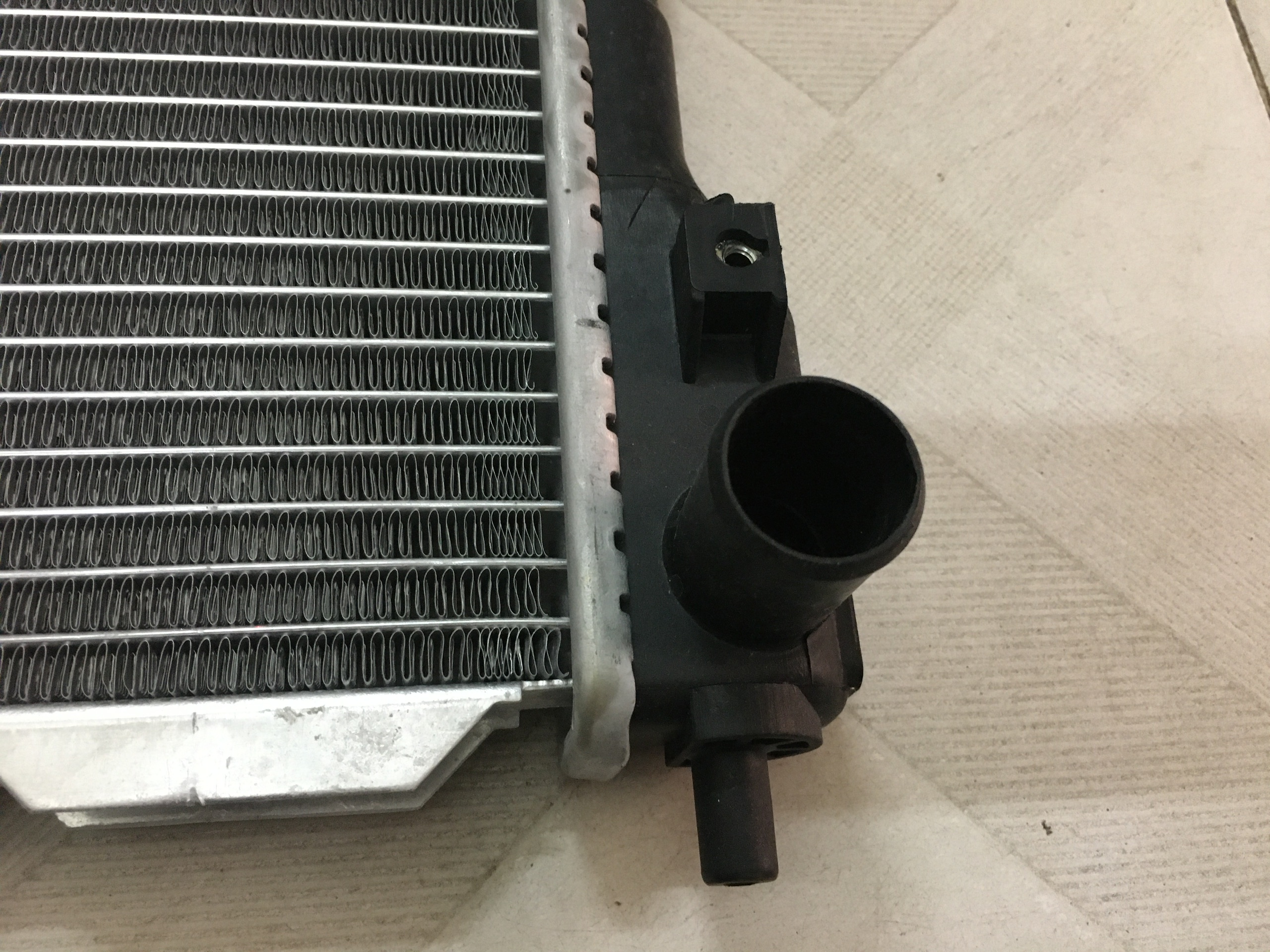 Két nước Chevrolet Spark ( Matiz3) 2009-2010