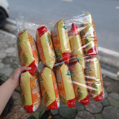 Bịch 10 gói Bim Bim Snack bắp vị phô mai Oishi 40g