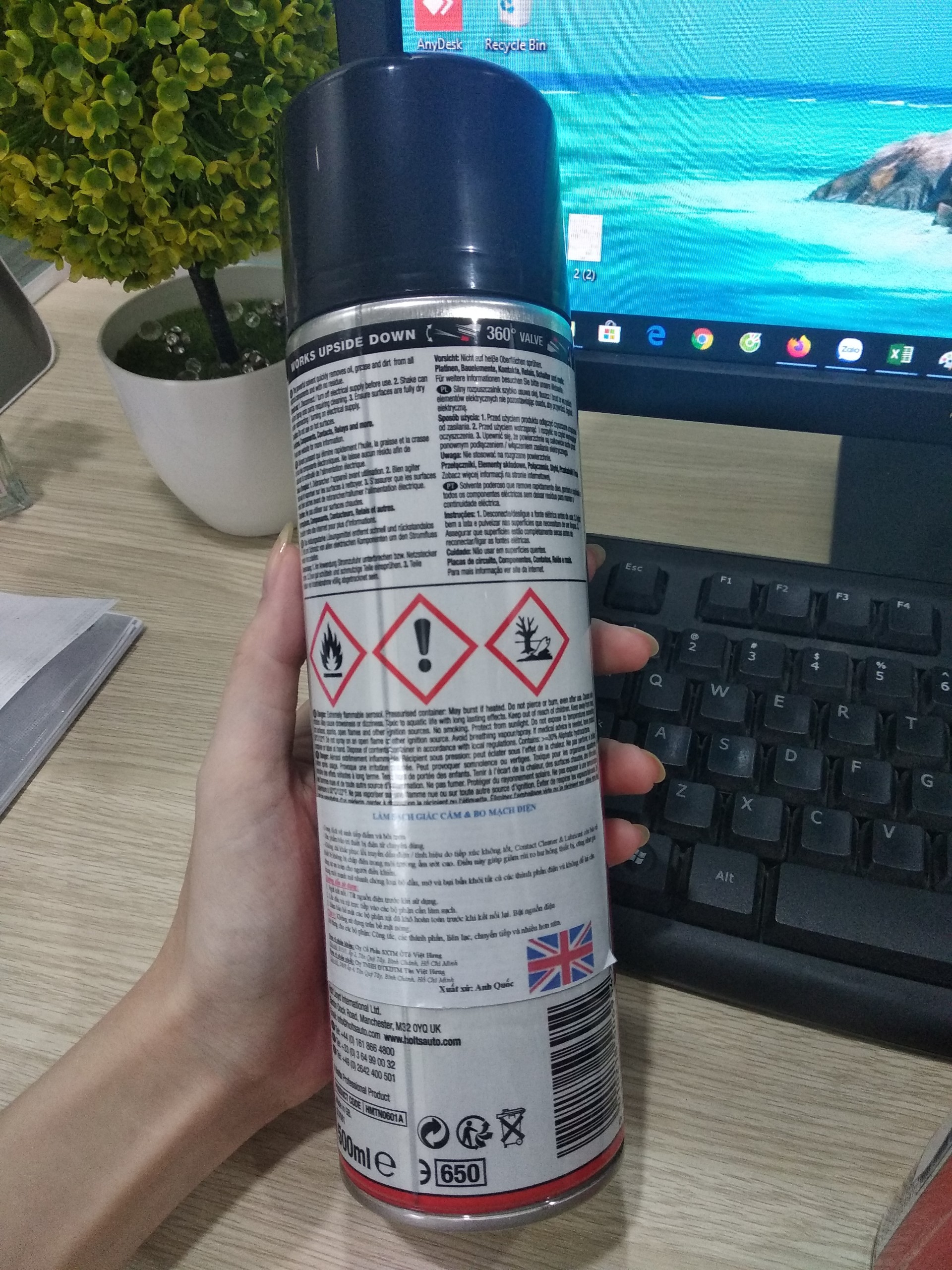 HCM - Làm sạch giắc cắm & bo mạch điện