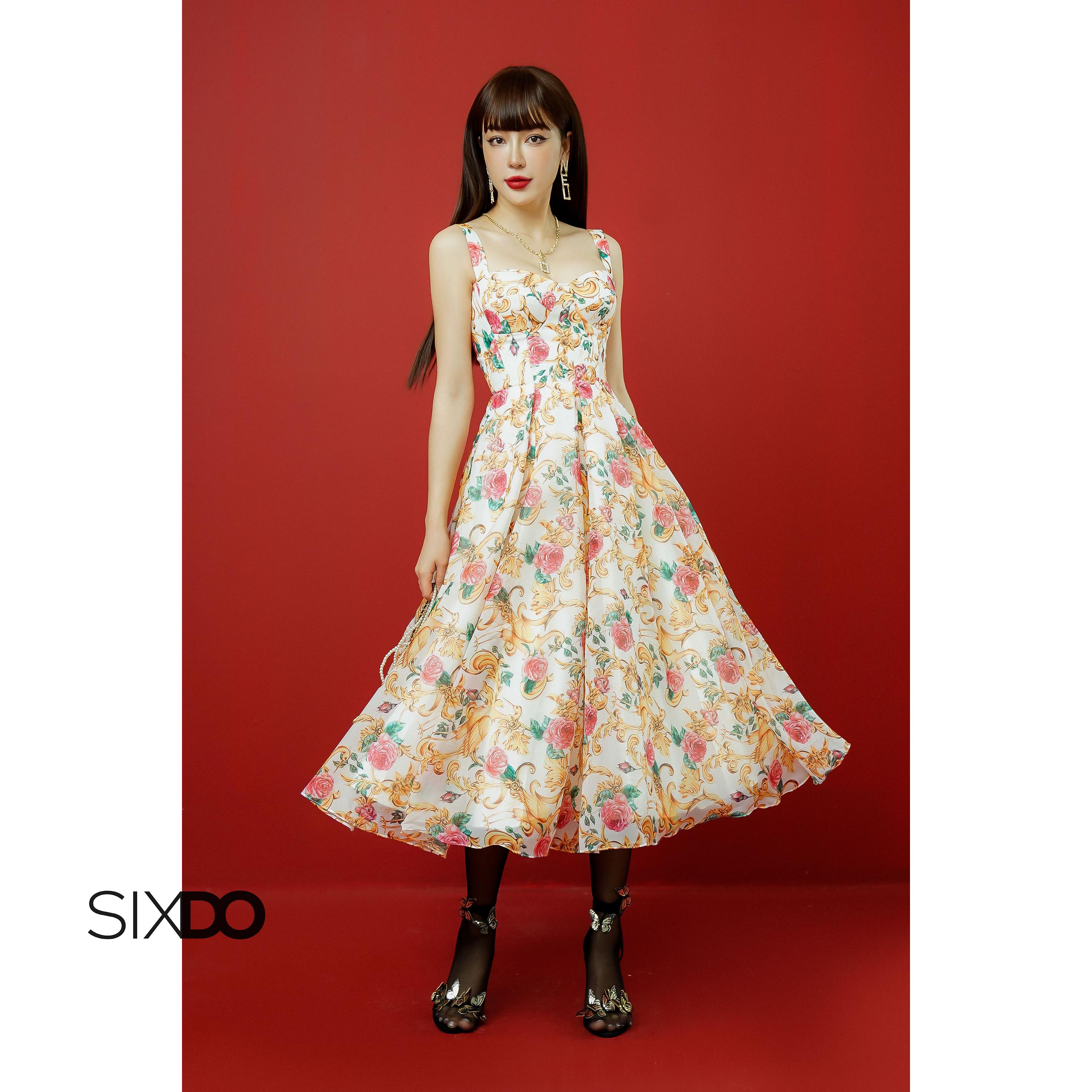 Đầm tơ hai dây hoa hồng sixdo