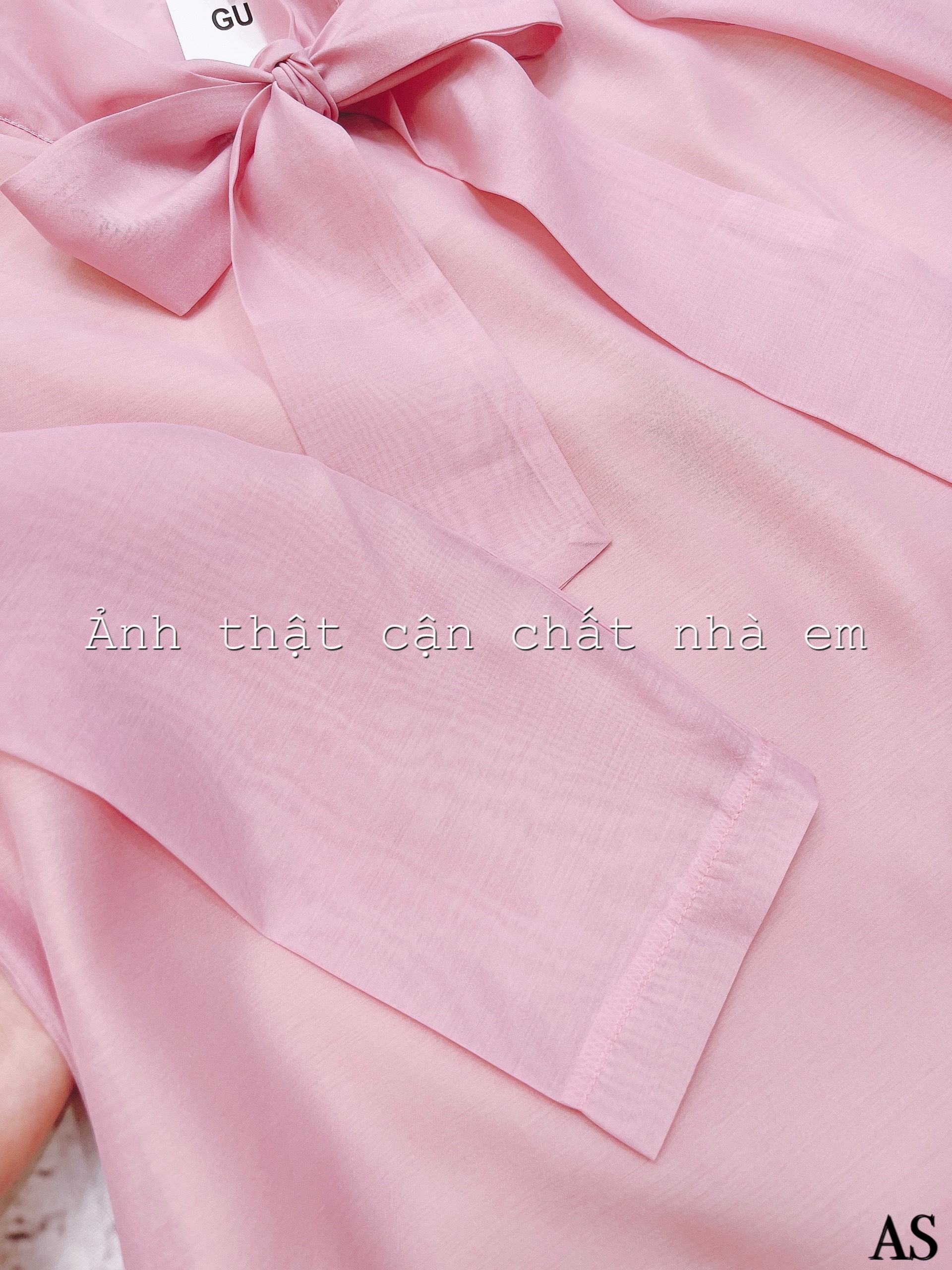 ÁO SƠ MI GU HỒNG NƠ CỔ
