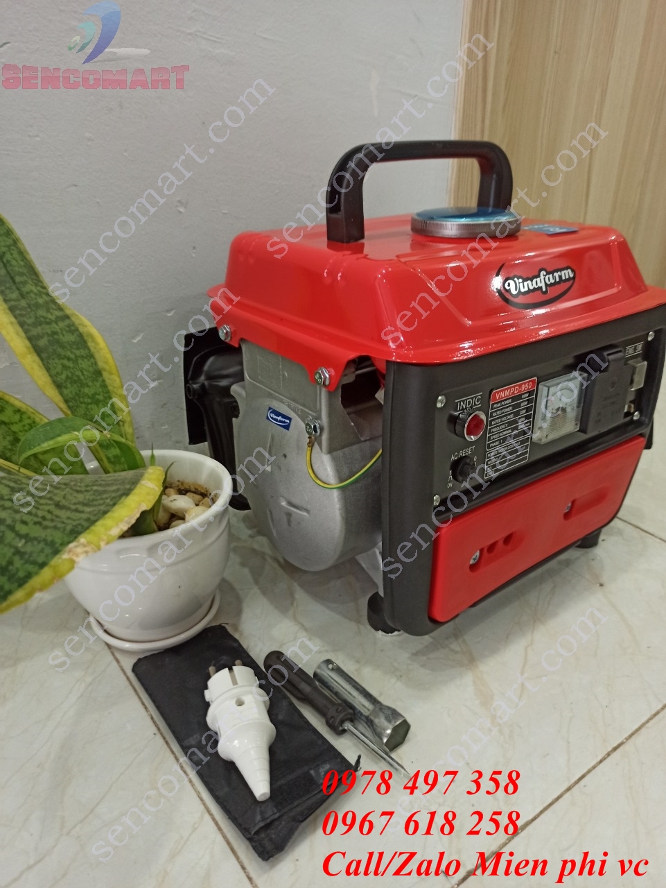 Máy phát điện gia đình giá rẻ Vinafarm 950. Dùng cho các chuyến du lịch xa