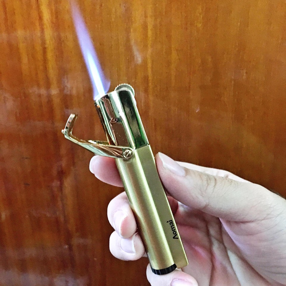 [ KHUYẾN MÃI ] Hột Quẹt - Bật Lửa Khè AoMai 322 ( Xài Gas ),Sắc Nét - Vừa Tay