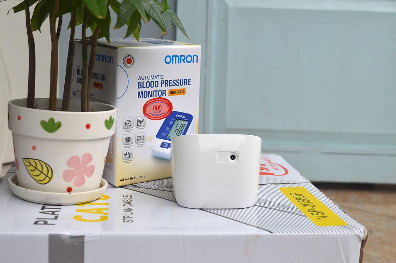 Máy đo huyết áp Omron