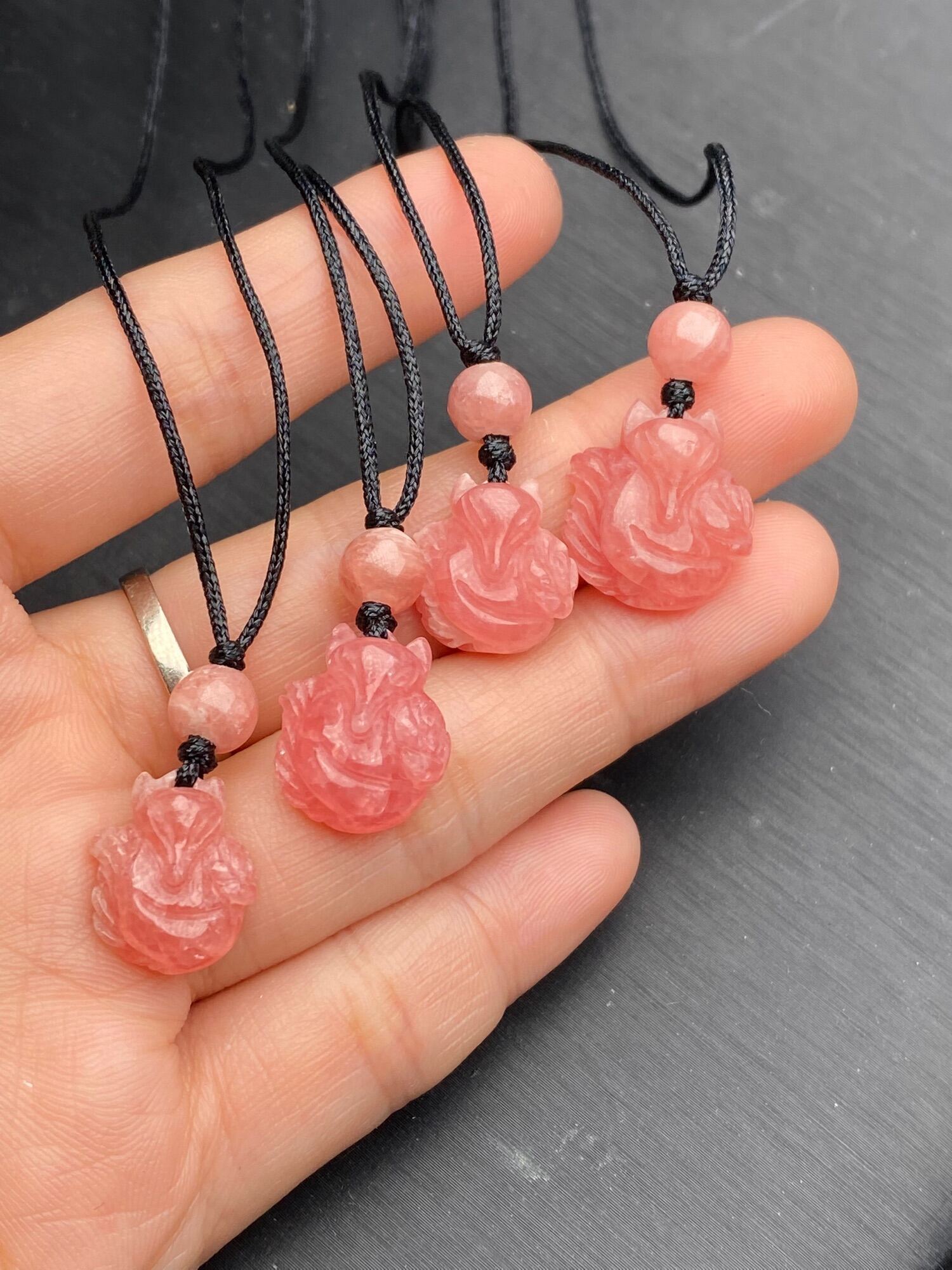 [FreeshipMAX] Mặt dây chuyền hồ ly đá đào hoa