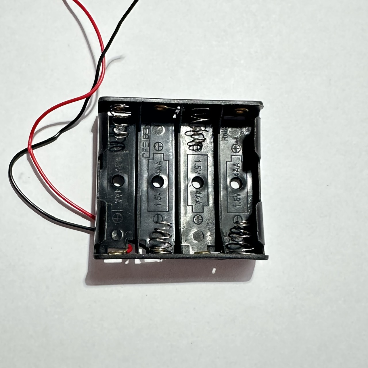 Đế Pin 1, 2, 3,4 pin lắp Pin 1.5V AA , AAA