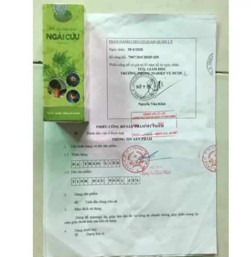 Tinh dầu thảo dược ngải cứu Dạ Thảo Liên.