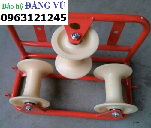 Puly kéo dây điện , Puly sắt 120x60mm