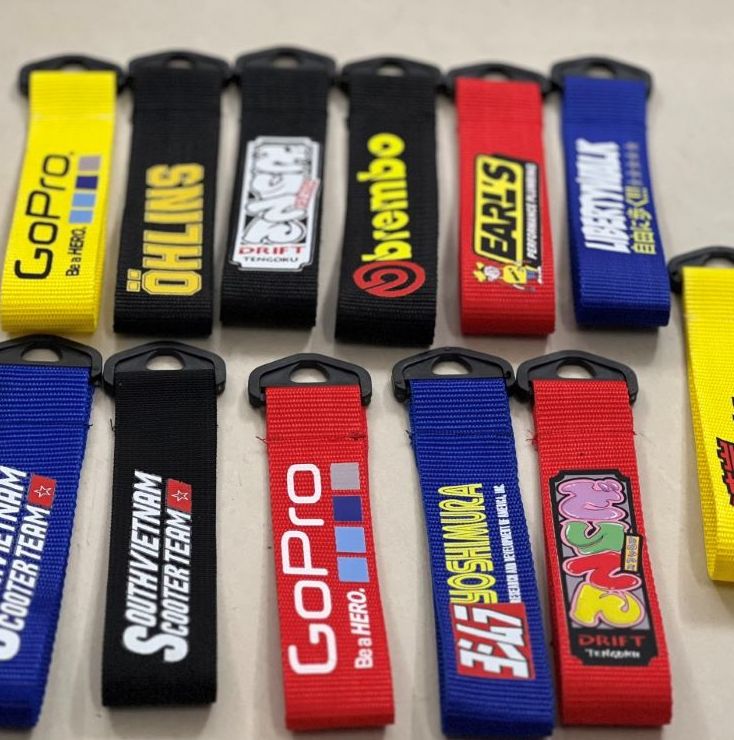 Dây Móc Kéo Trang Trí In chữ Nhiều mẫu hình cho xe máy xe hơi yên xe máy...Shop Giao Mẫu Ngẫu Nhiên Nha