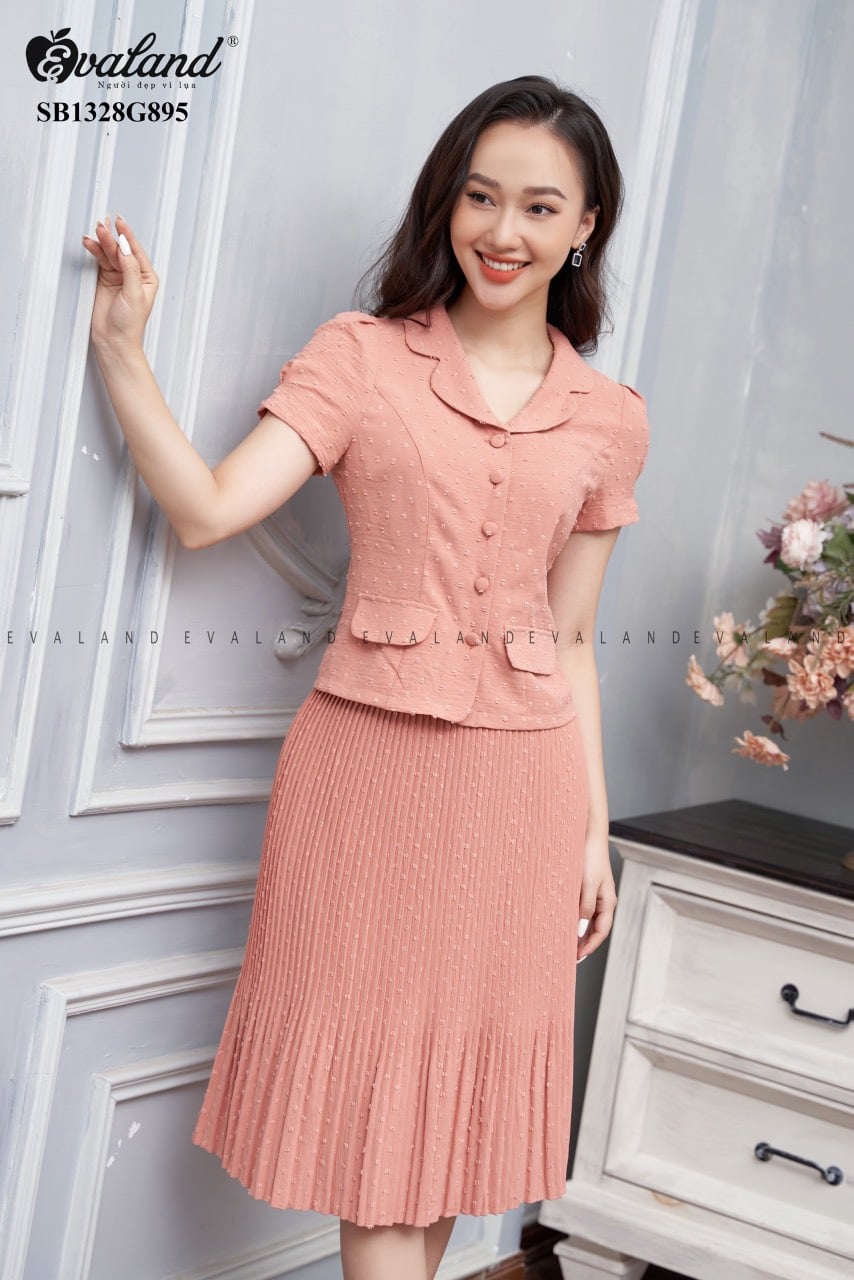 Set bộ chân váy xếp ly nữ tính Evaland