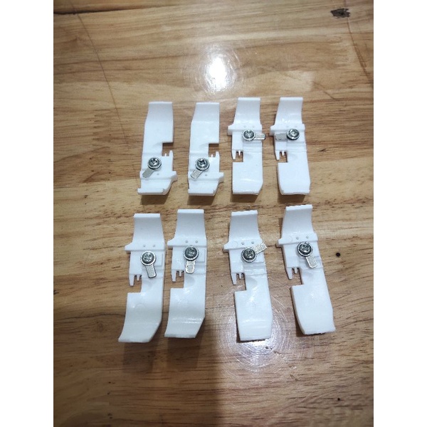 chân vịt vắt sổ 4 chỉ nhựa combo 2 cái