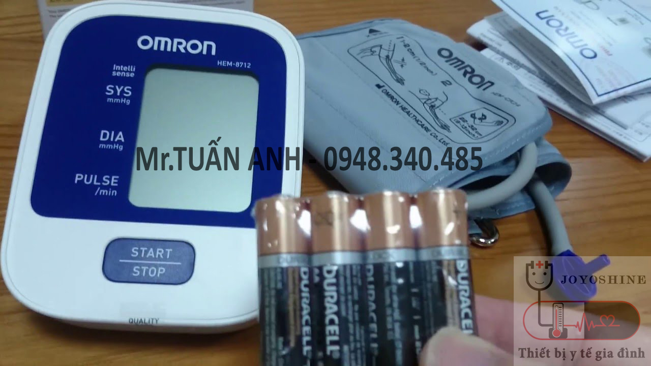 Máy đo huyết áp bắp tay OMRON HEM 8712