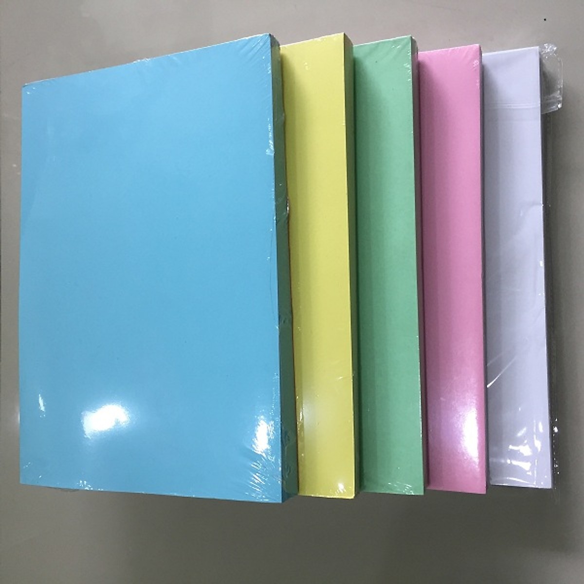 Giấy bìa màu Thái A4 180gsm
