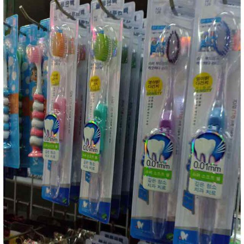 Bàn chải đánh răng hàn quốc
