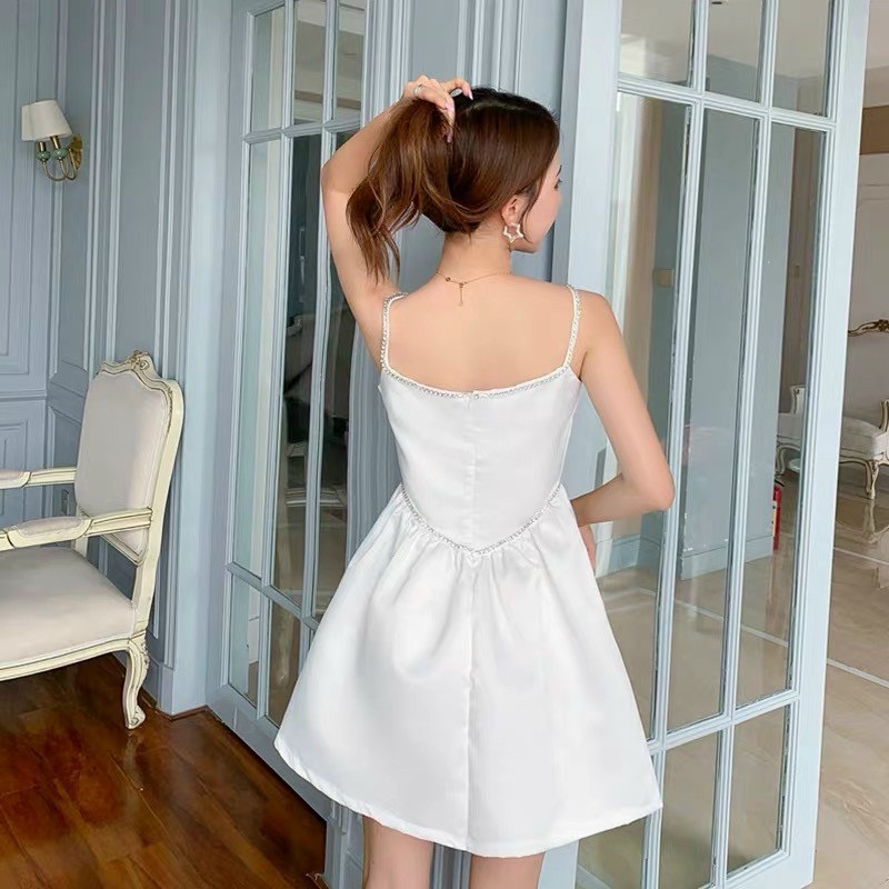 [HCM][hàng ullzang] Đầm trắng xòe đính hạt chiết eo xinh xắn
