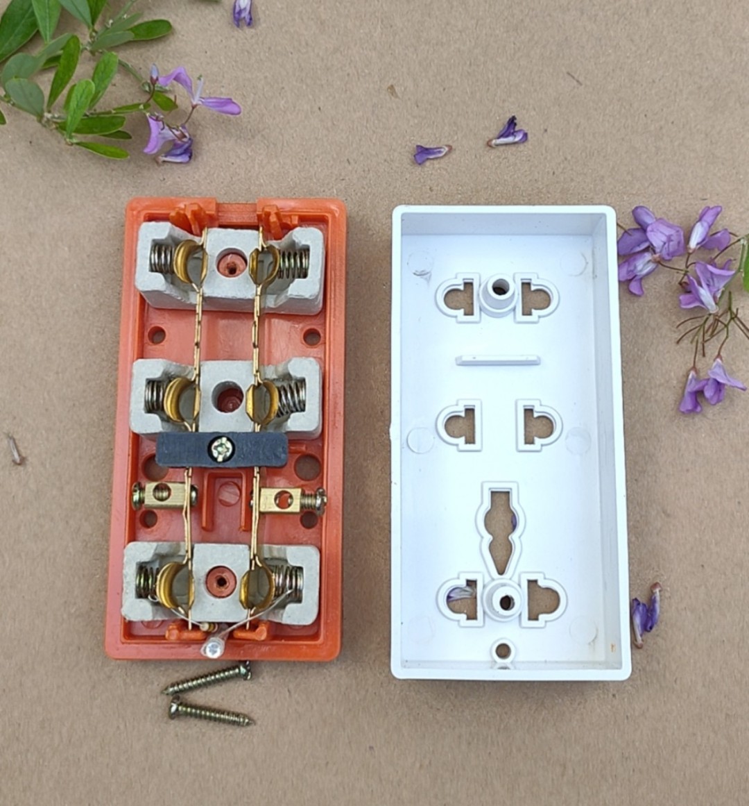 Ổ CẮM LÕI SỨ TẢI 6000W