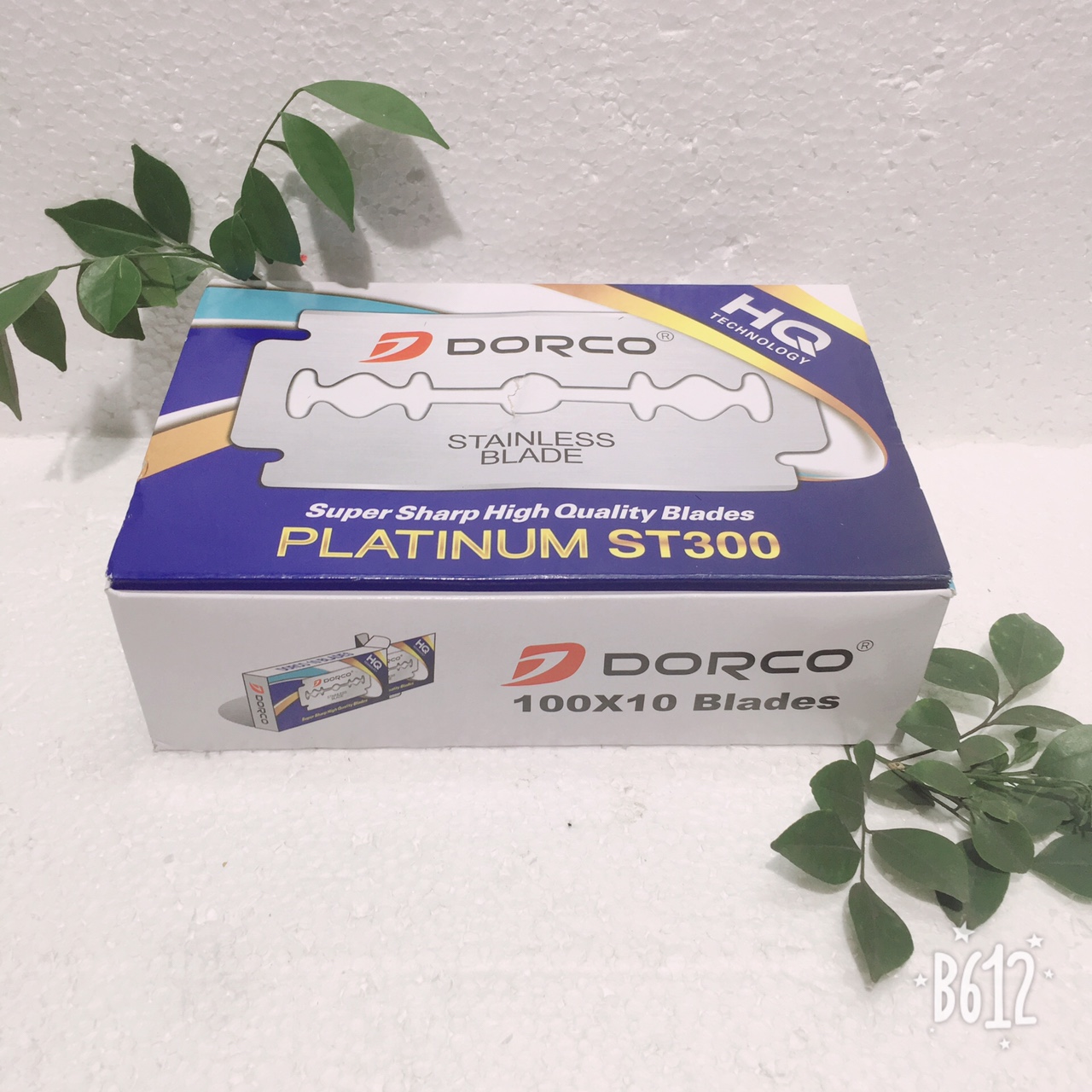 Hộp lưỡi lam Dorco Platinum ST300