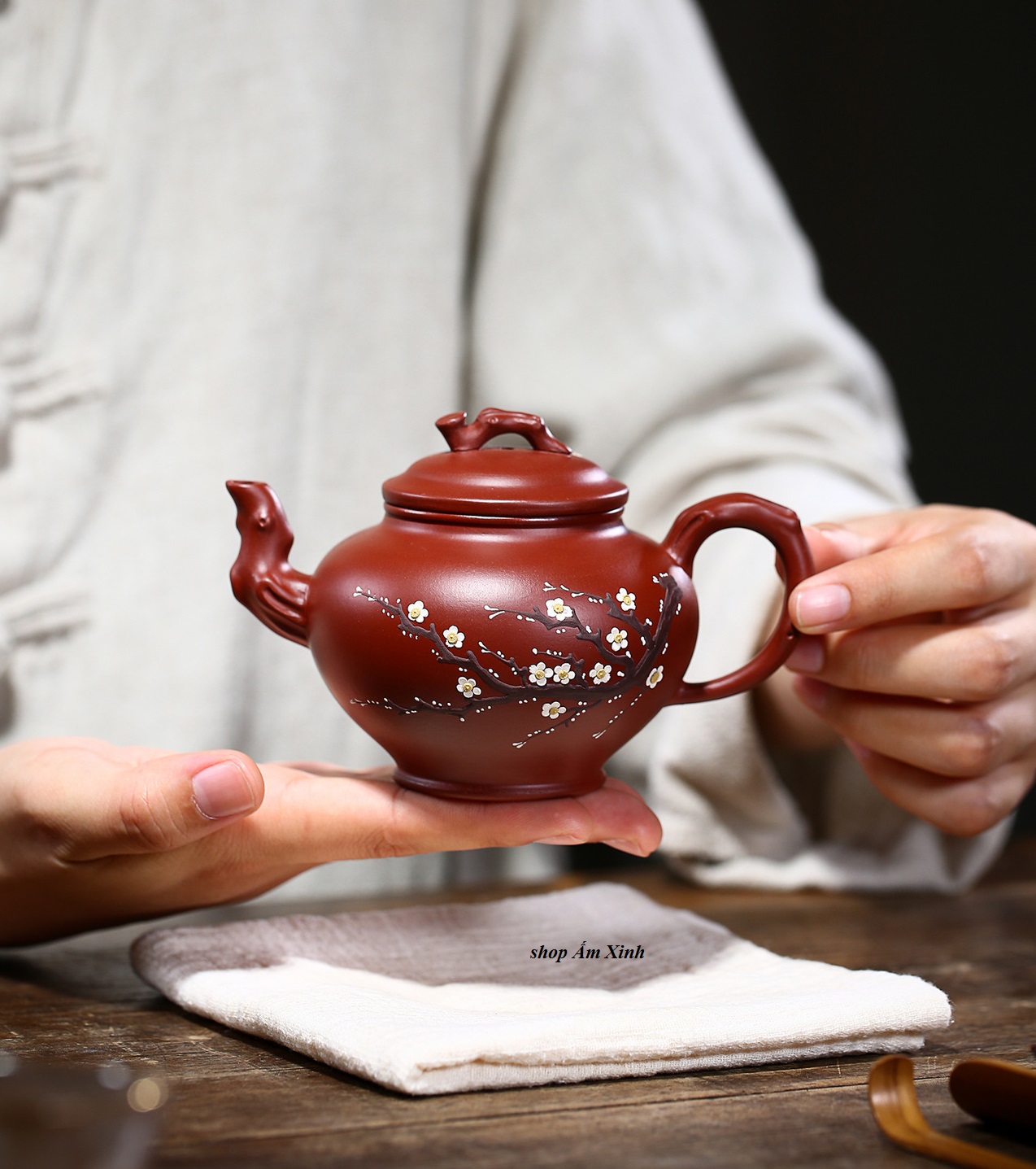 Ấm Tử Sa Nghi Hưng Báo Xuân