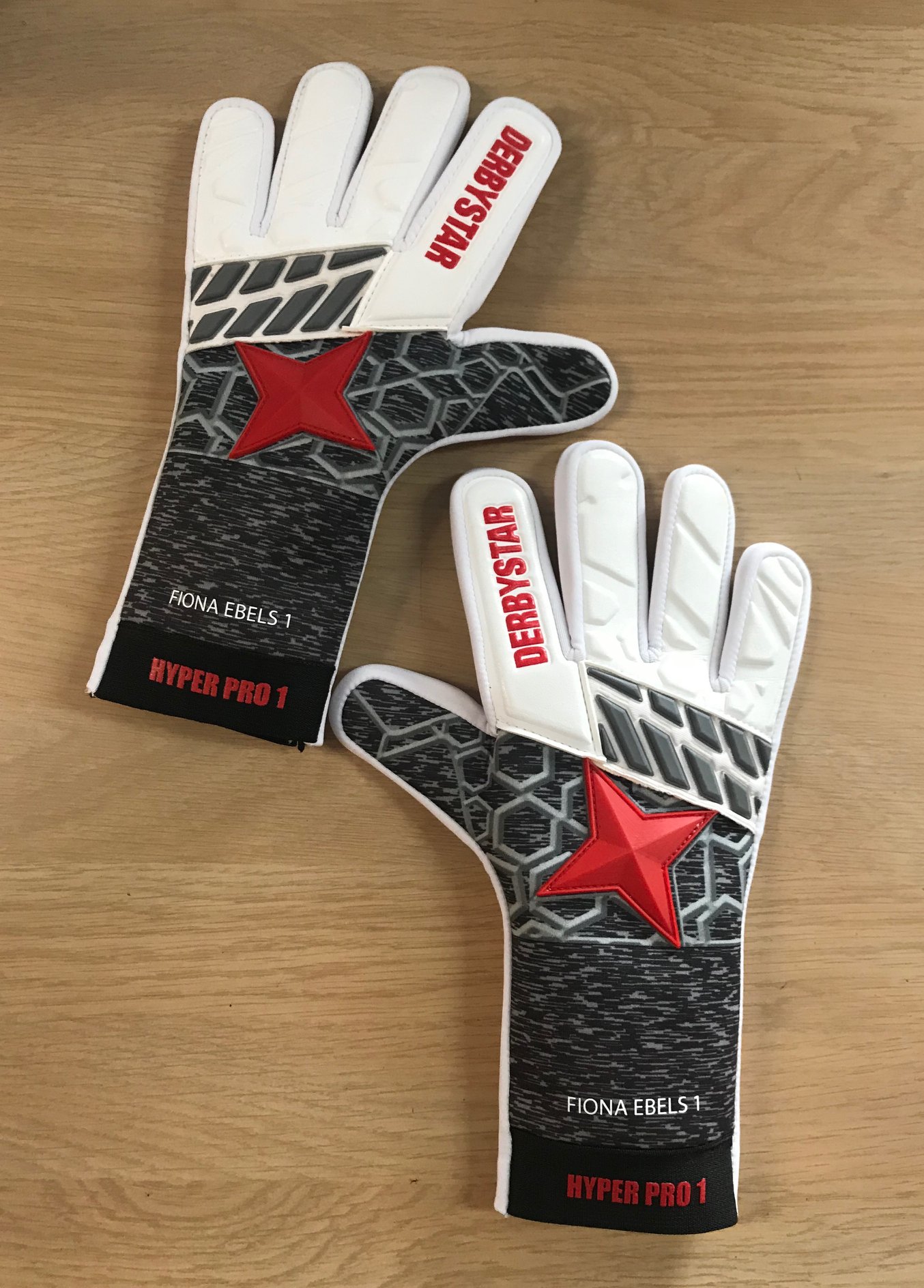 Găng tay thủ môn DERBYSTAR APS HYPER 1