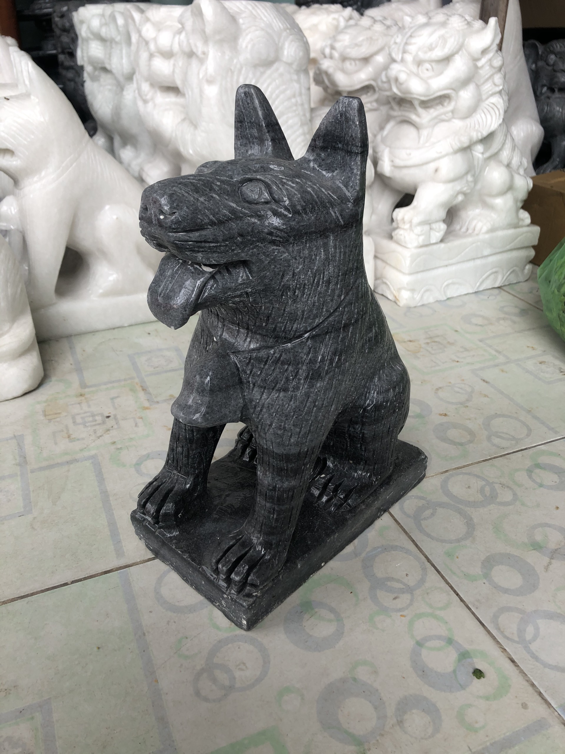 [FreeshipMAX] Chó đá non nước màu đen 30cm