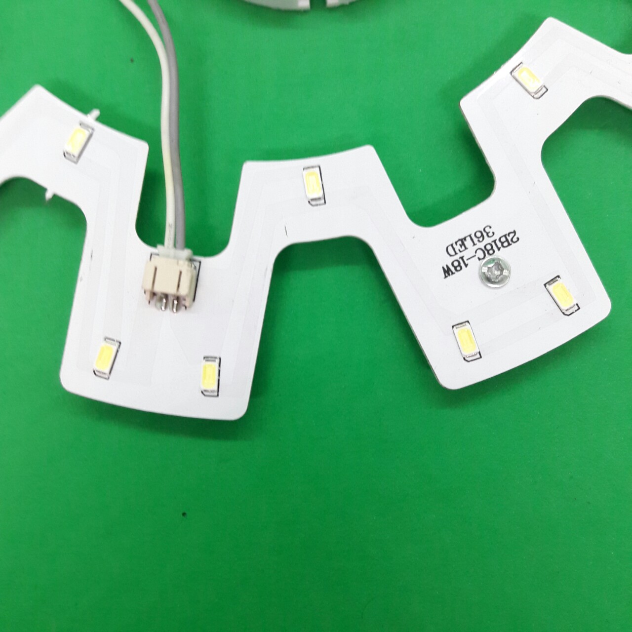 Đèn Led vòng siêu sáng 18W (22cm) - Điện Việt