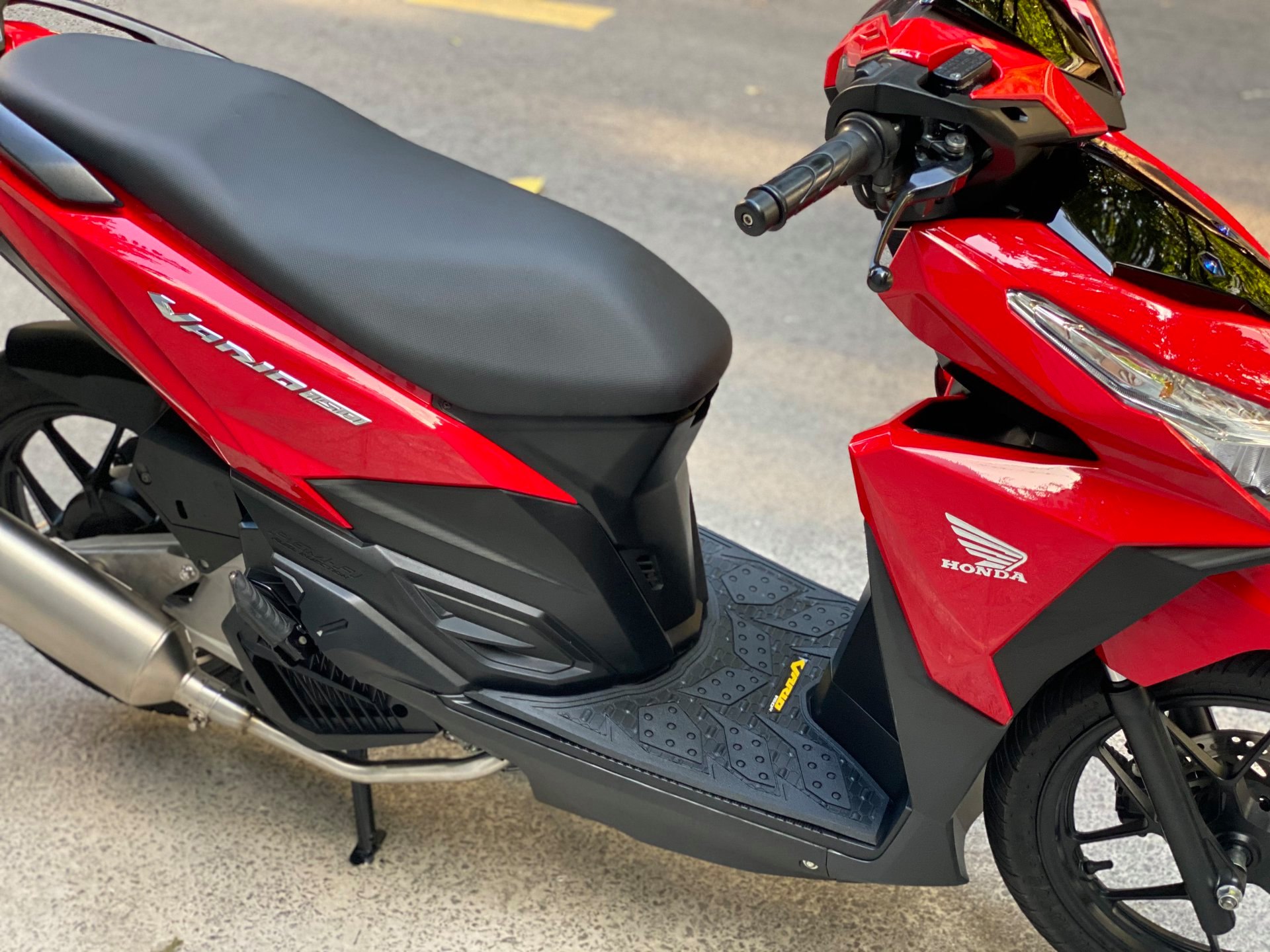 [HCM]TEM CHỮ NỔI SH VÀ VARIO - CLICK