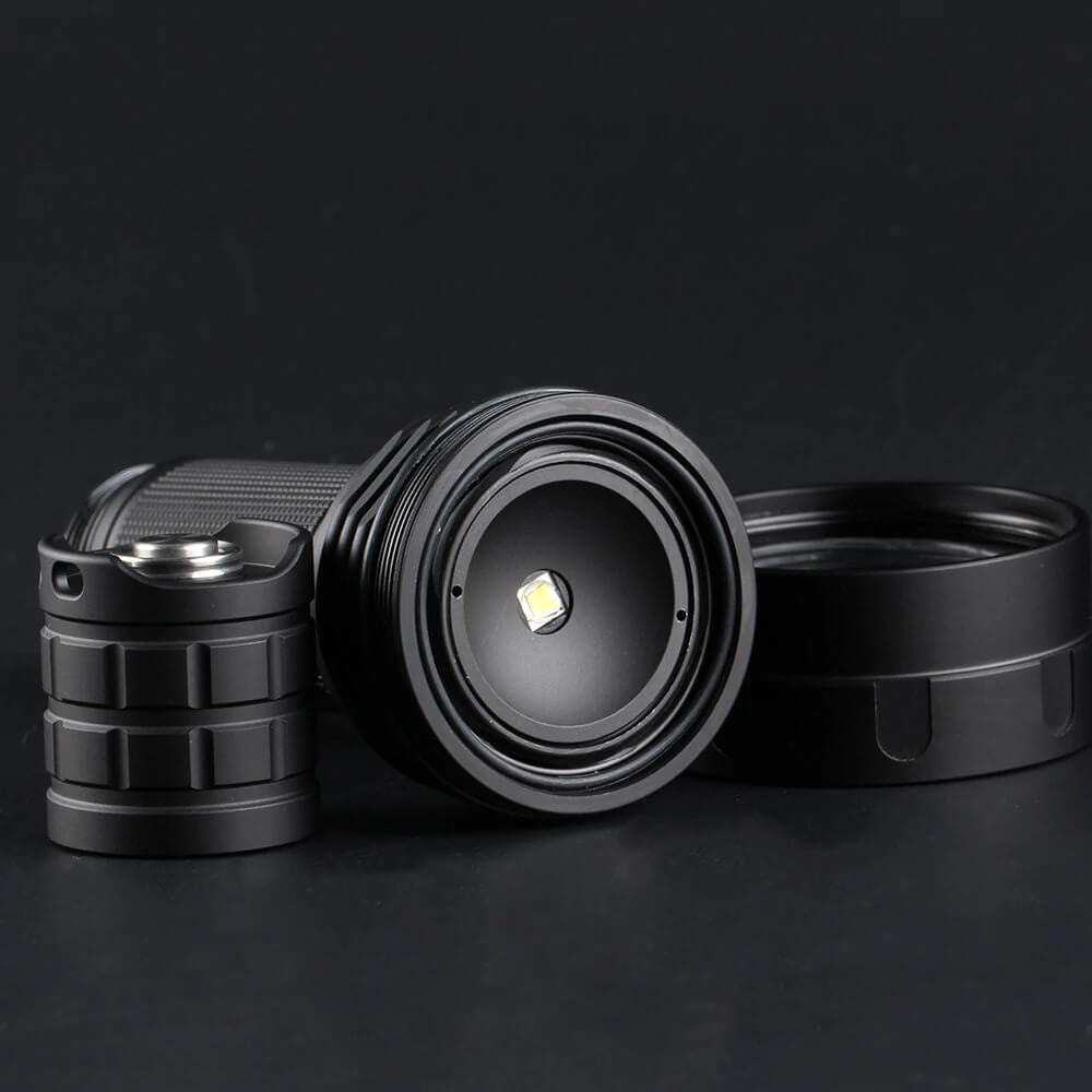 [Nhập RS0822 giảm 30k cho đơn 99k]Convoy Z1 ZOOM XA GẦN