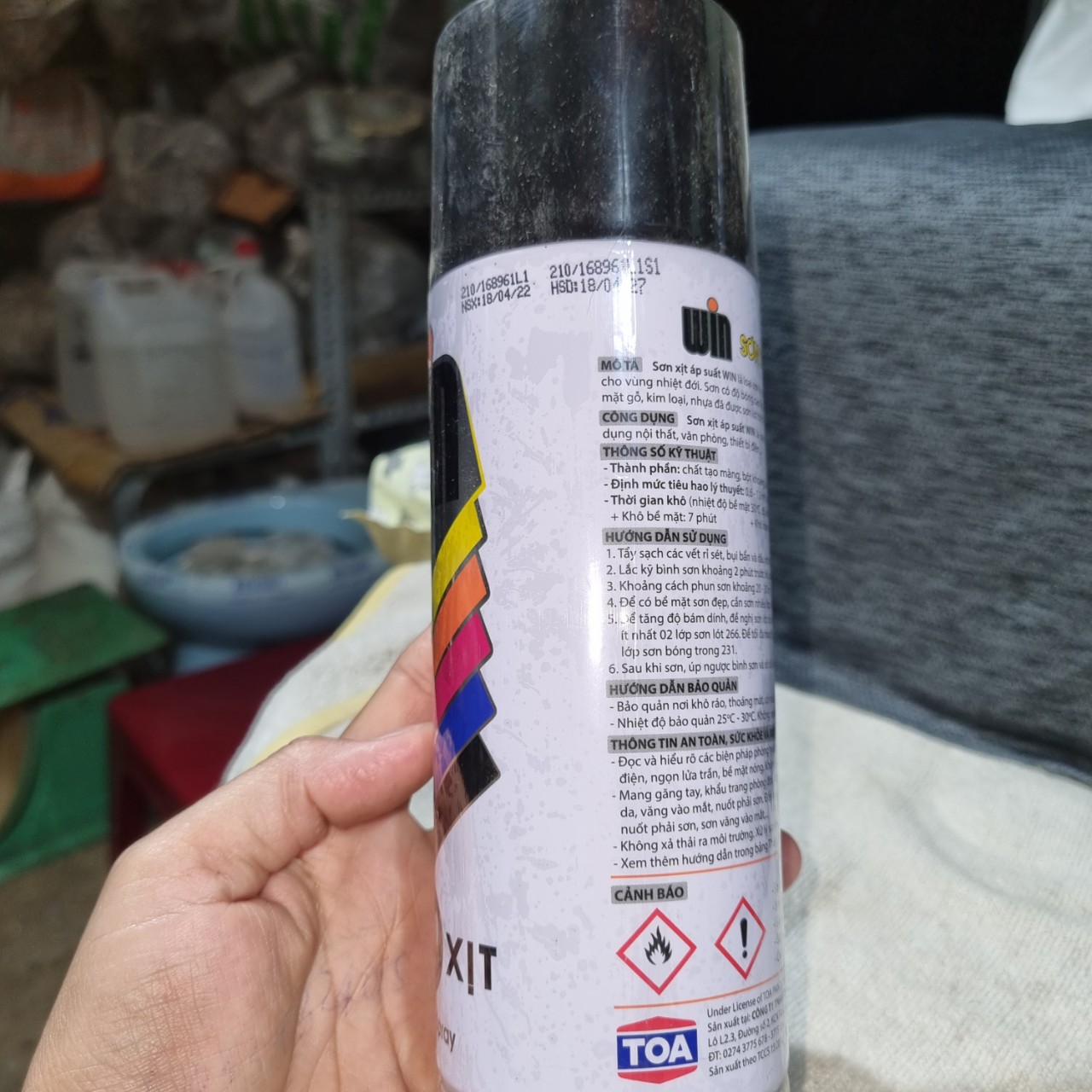 Sơn xịt màu đen bóng A210 WIN ( 400 ml )