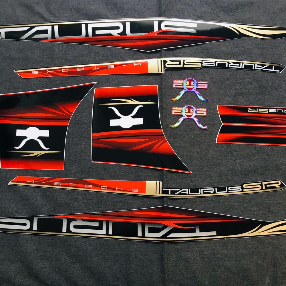 TRỌN BỘ TEM DÁN XE TAURUS LS, TEM NHƯ ZIN THEO XE DÁN THAY THẾ MỚI NÂNG CẤP ĐỜI XE (MÀU ĐỎ)