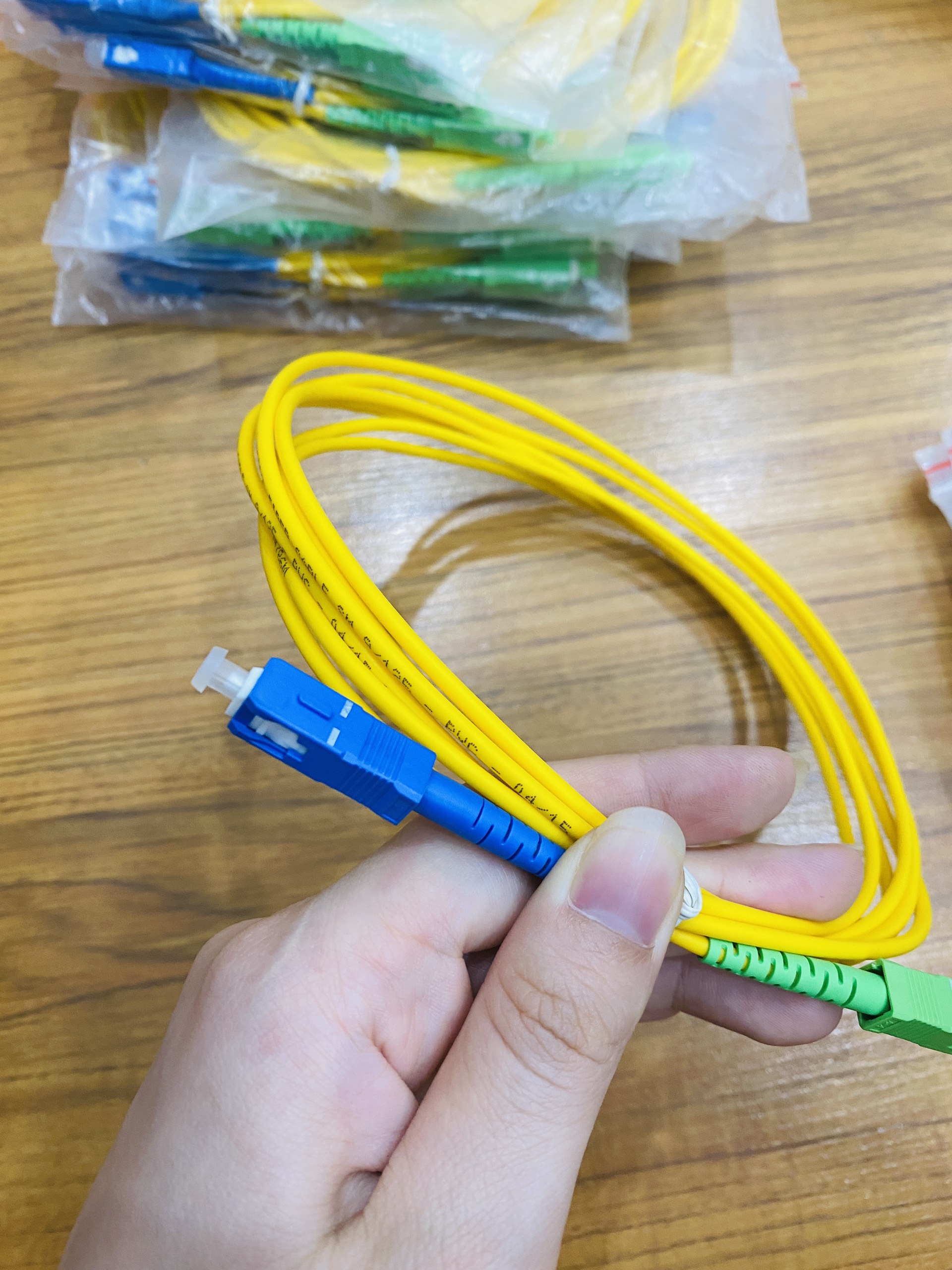 Dây nhảy quang Singlemode SC/APC - SC/UPC 3m sợi đơn Simplex