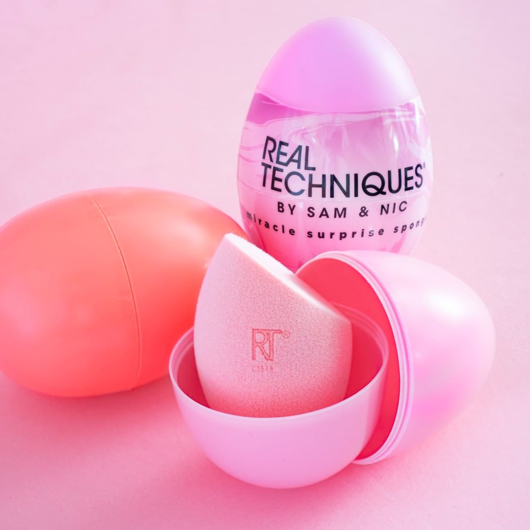 Mút Tán Phấn Phủ Real Techniques Miracle Powder Sponge