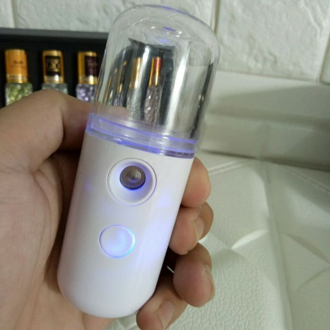 máy phun sương nano mini