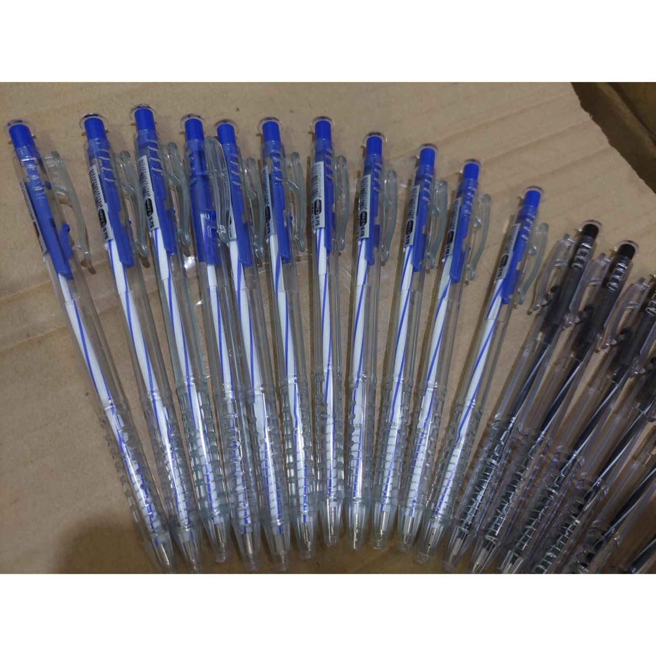 Combo 100 bút bi màu xanh ngòi 0.7mm