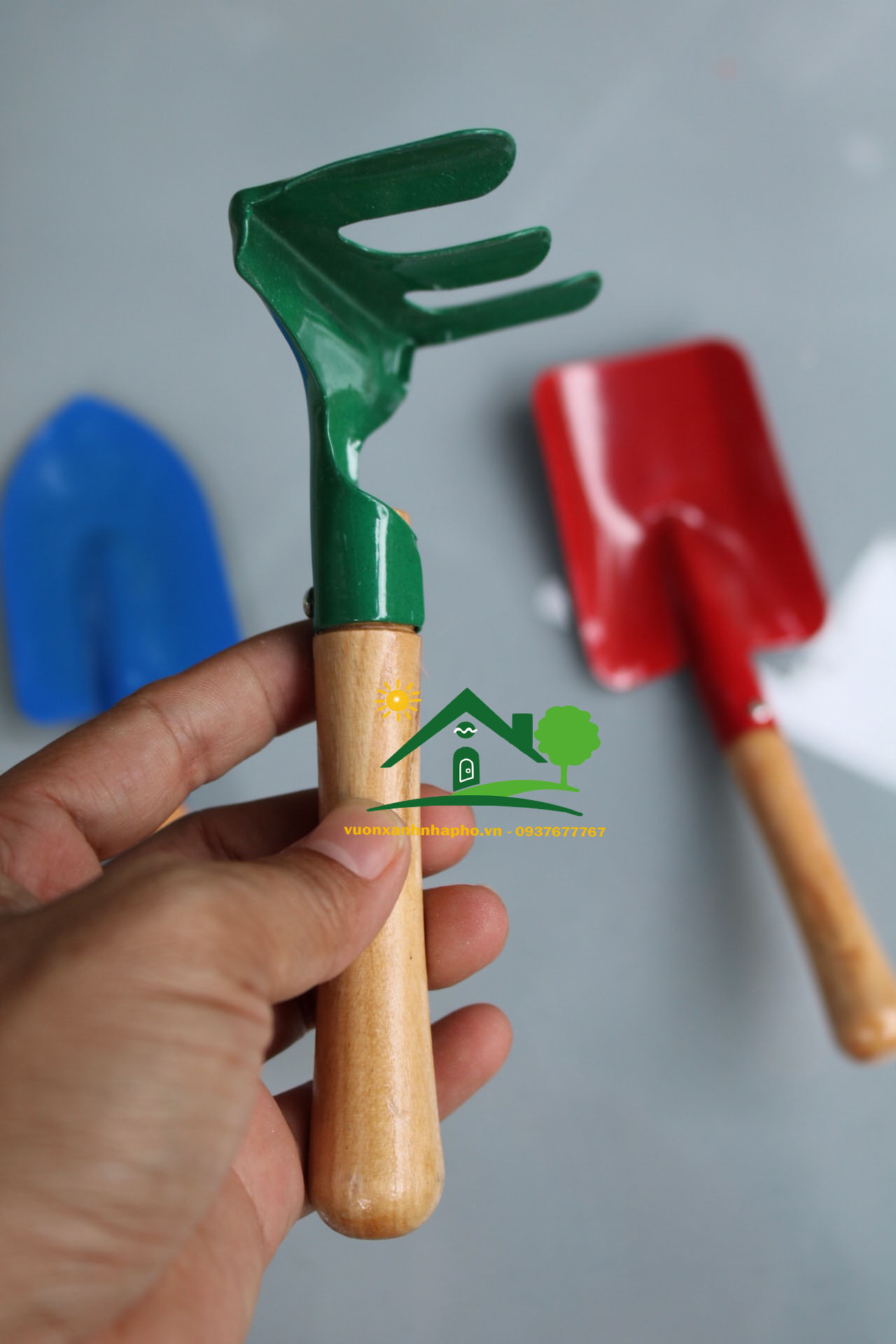 Bộ cuốc xẻng 3 màu làm vườn size trung