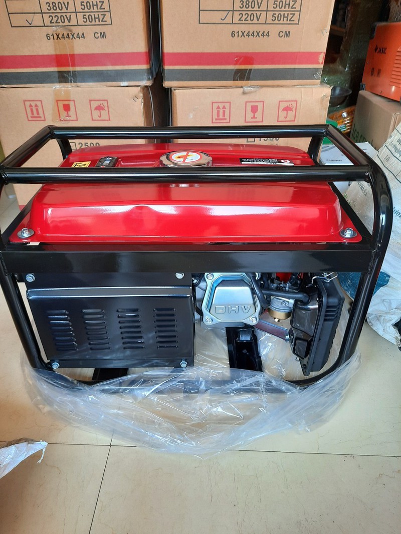 Máy phát điện- máy phát điện  EC2500CX