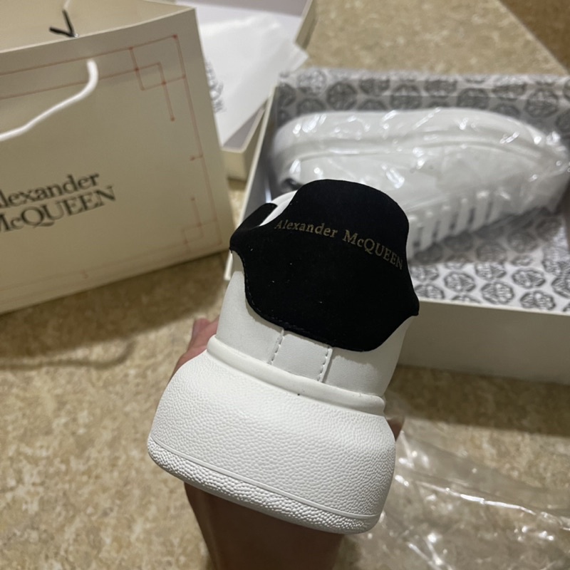 [full box-phụ kiện] giày Mcqueen gót đen hàng 1:1 trung cao cấp