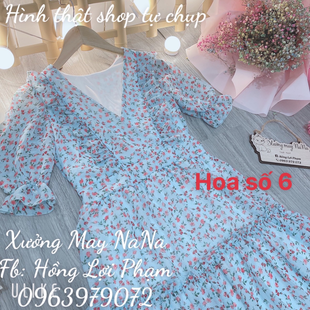 Đầm đắp chéo cổ v hoa nhí dễ thương