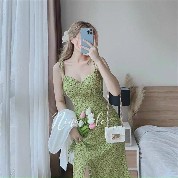 Sét Đầm Lụa Kèm Áo Khoác Tăm Gân