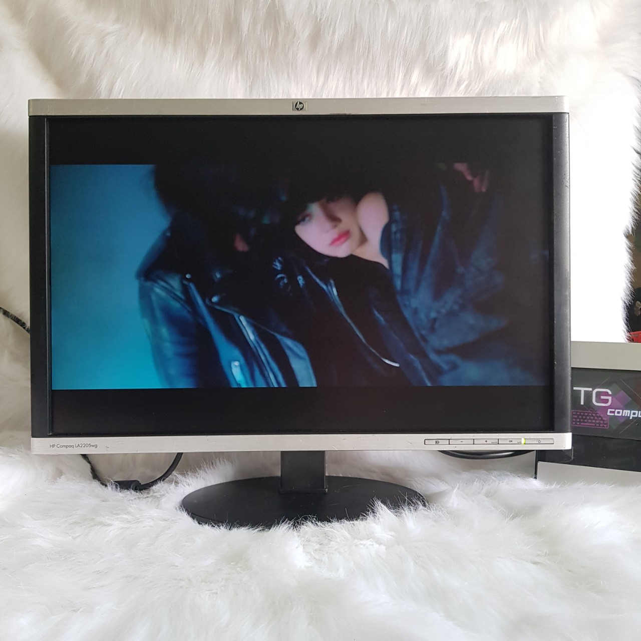 Màn hình LCD HP Compaq 22 inch [Giá shock]