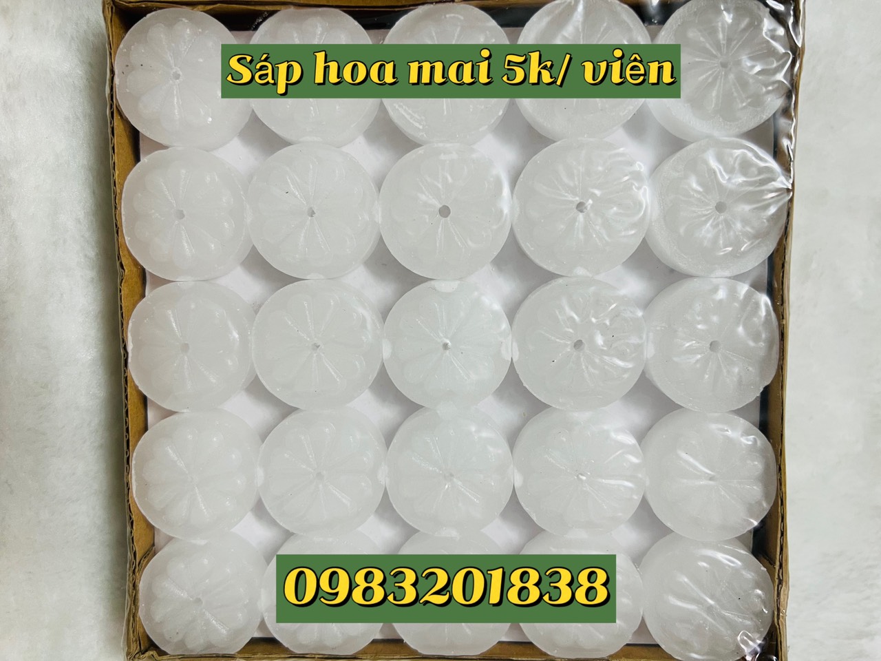 Sáp vuốt chỉ thêu hoa mai